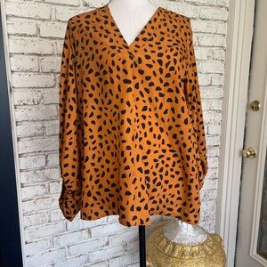 ENTRO Women's Orange and Black Top